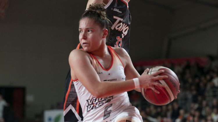 Villeneuve d'Ascq dompte Bourges