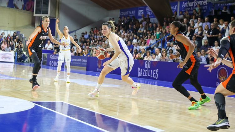 Bourges poussé au match 3