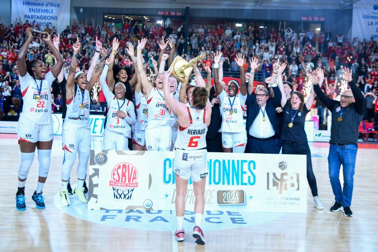 Villeneuve d'Ascq en Nord massif
