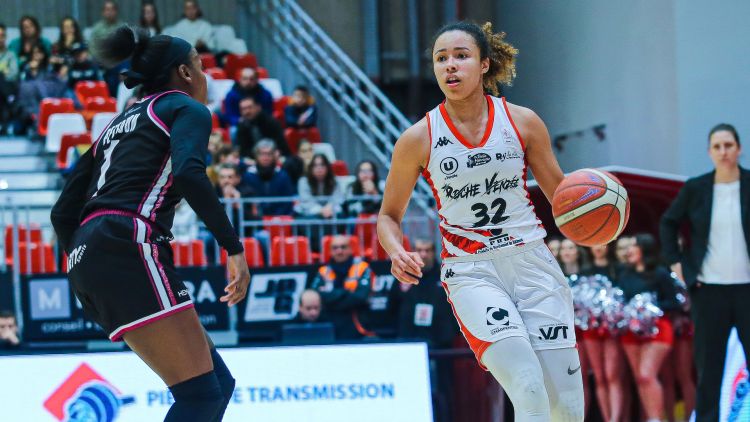 Trois places pour cinq